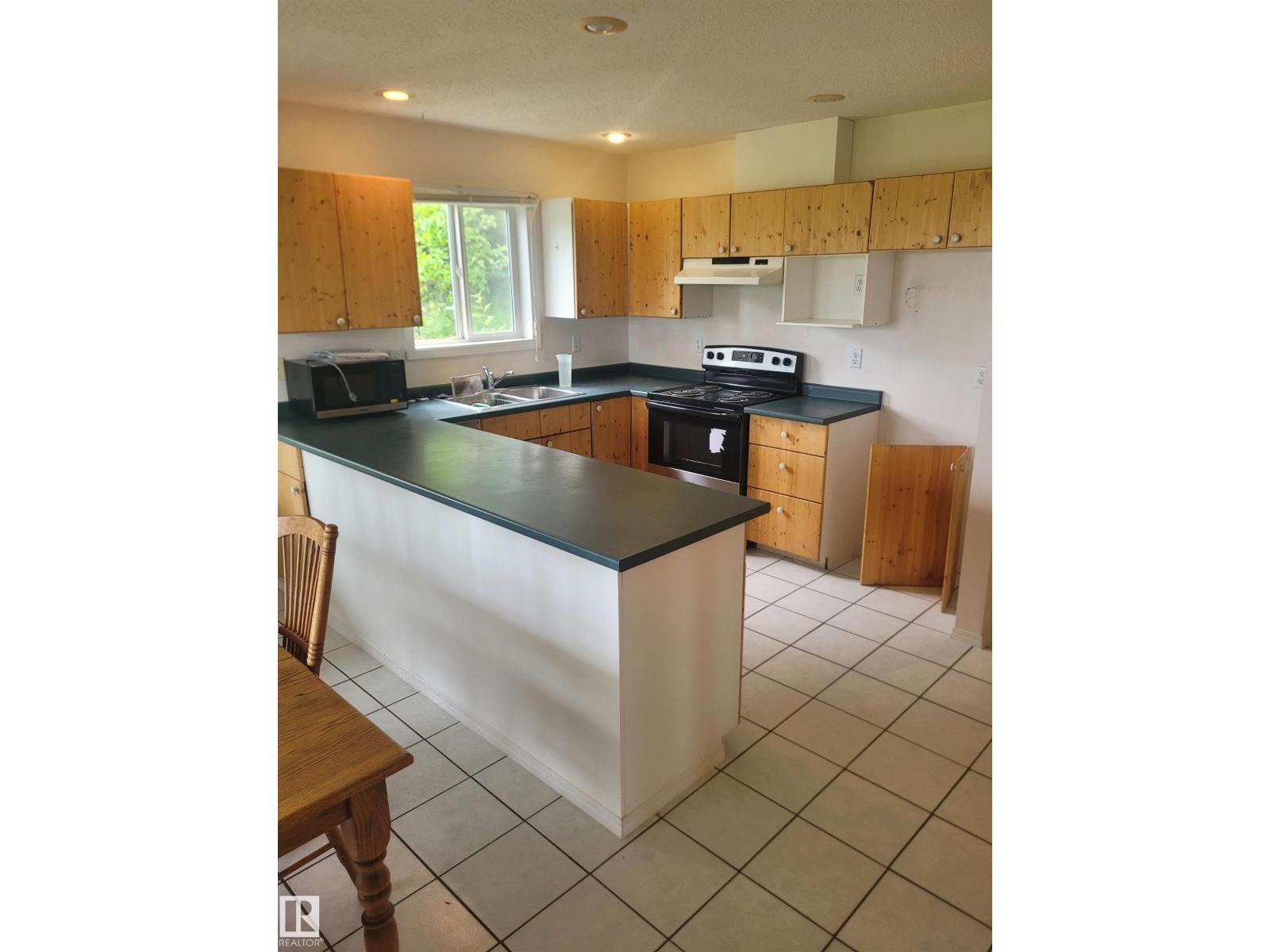 #85 660007 RGE ROAD 224 - Image 8