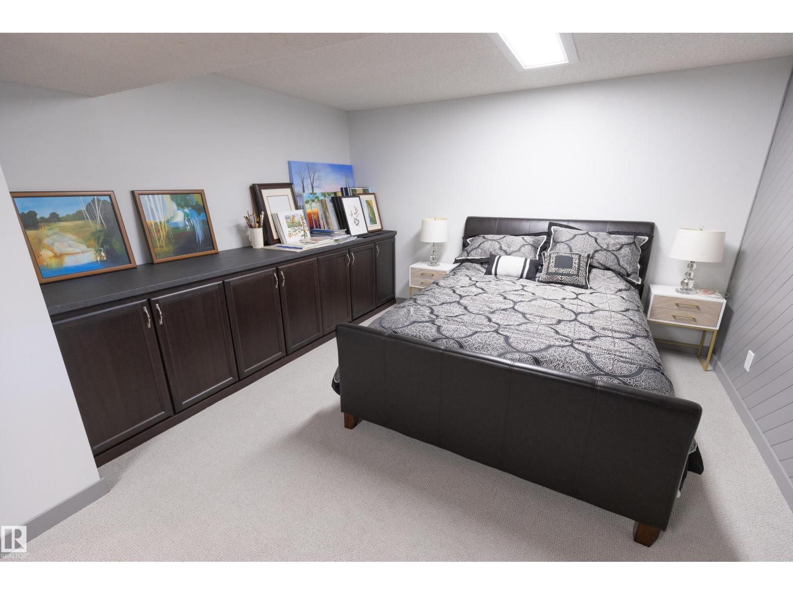 37 52356 RGE ROAD 221 - 29