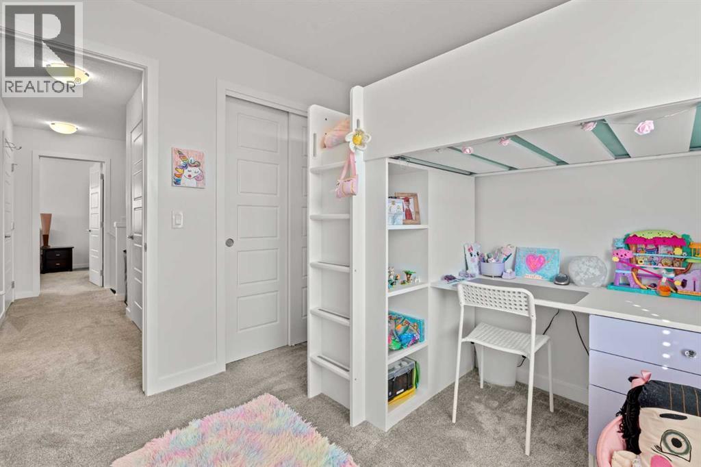 #108 75 Evanscrest Common NW - 24