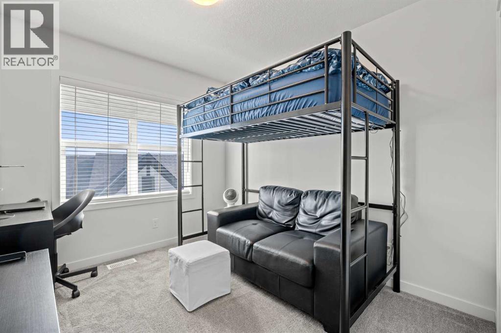 #108 75 Evanscrest Common NW - 27