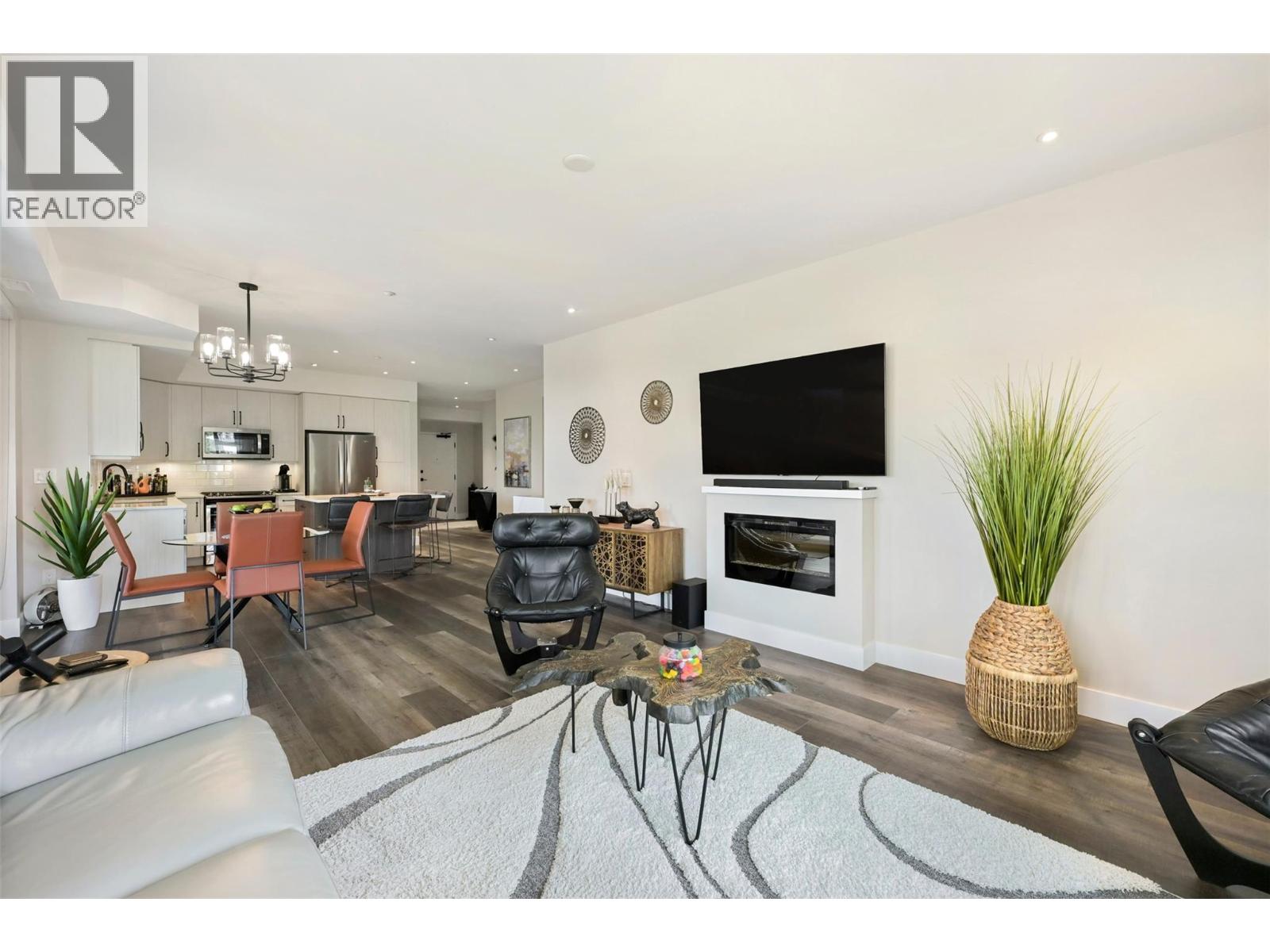 #401 110 Elllis Street - 14