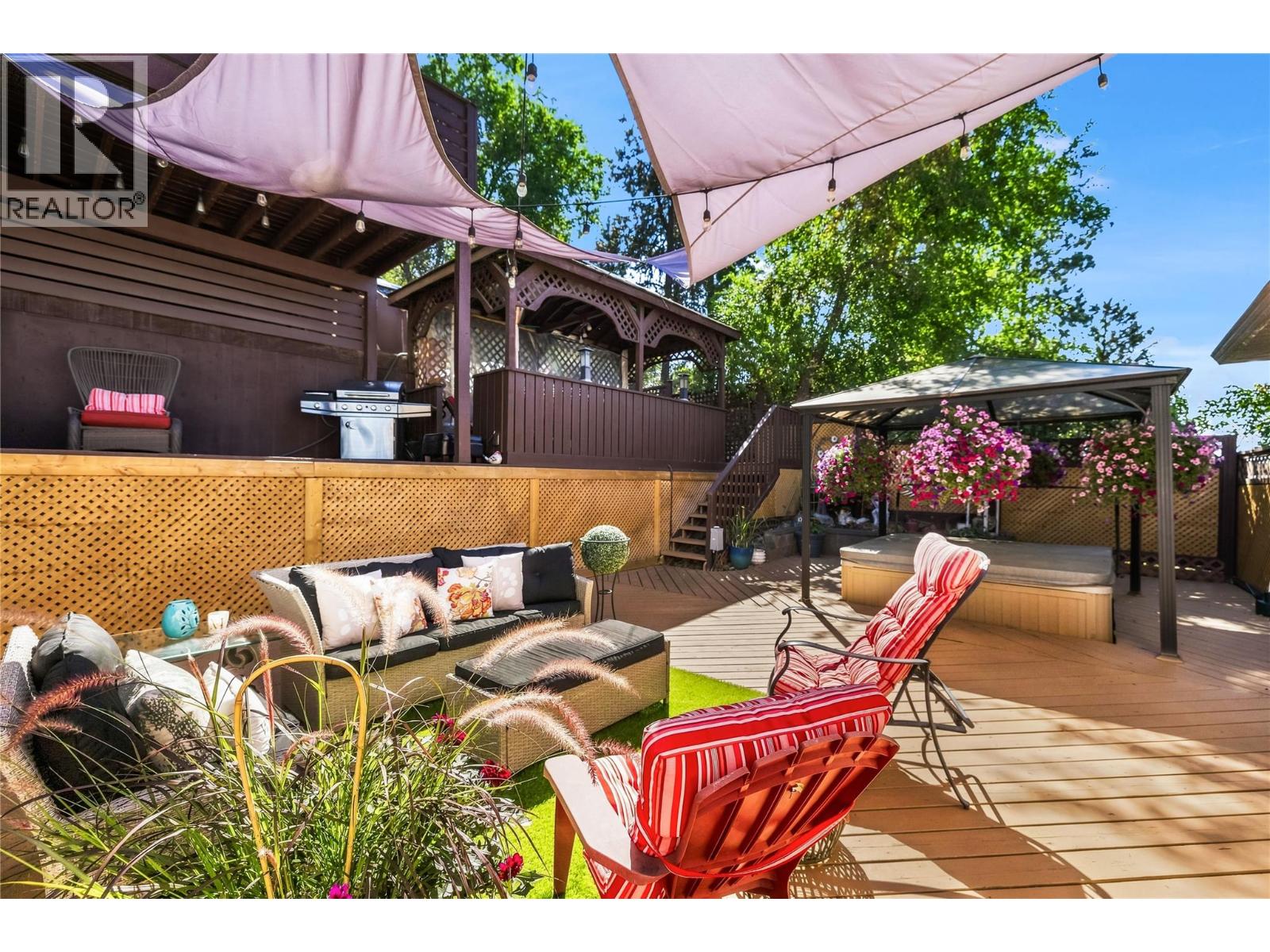  825 Toovey Road, Kelowna