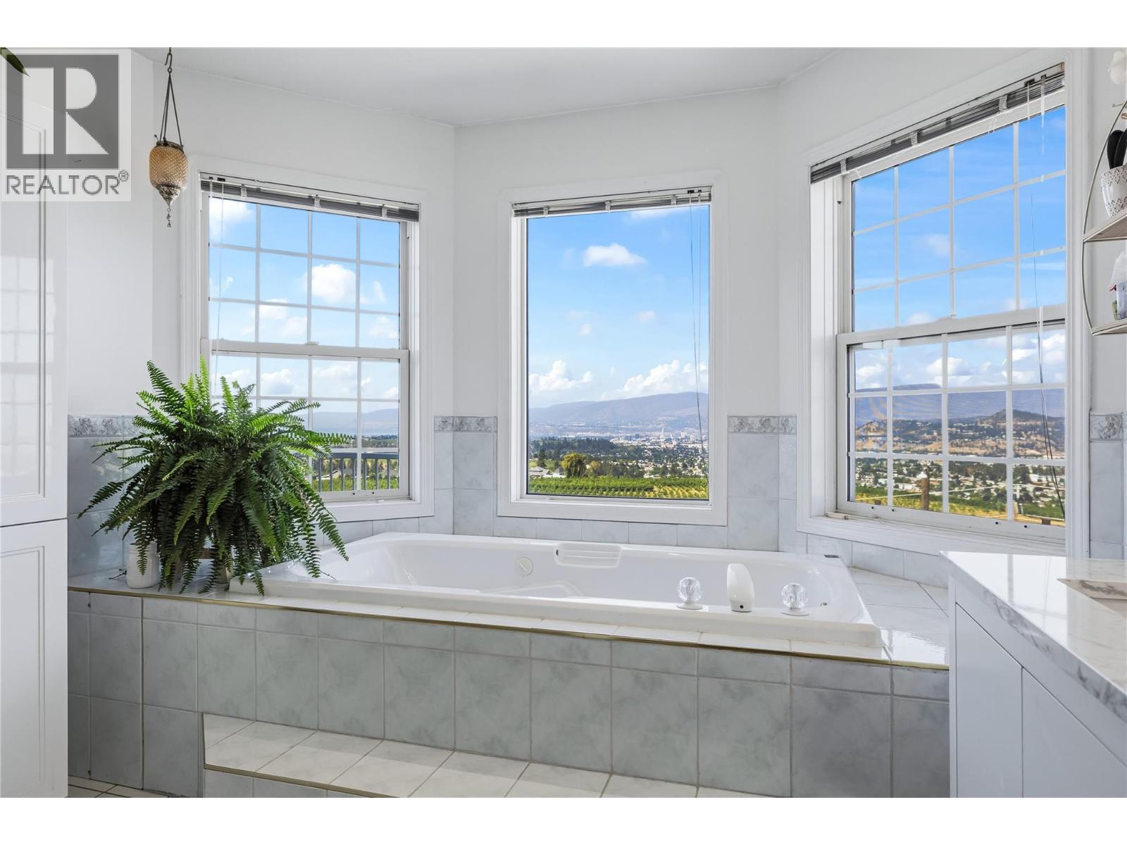 825 Toovey Road - 51