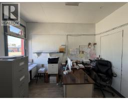 150 Columbia Street, Vanderhoof, BC V0J3A0 Photo 10