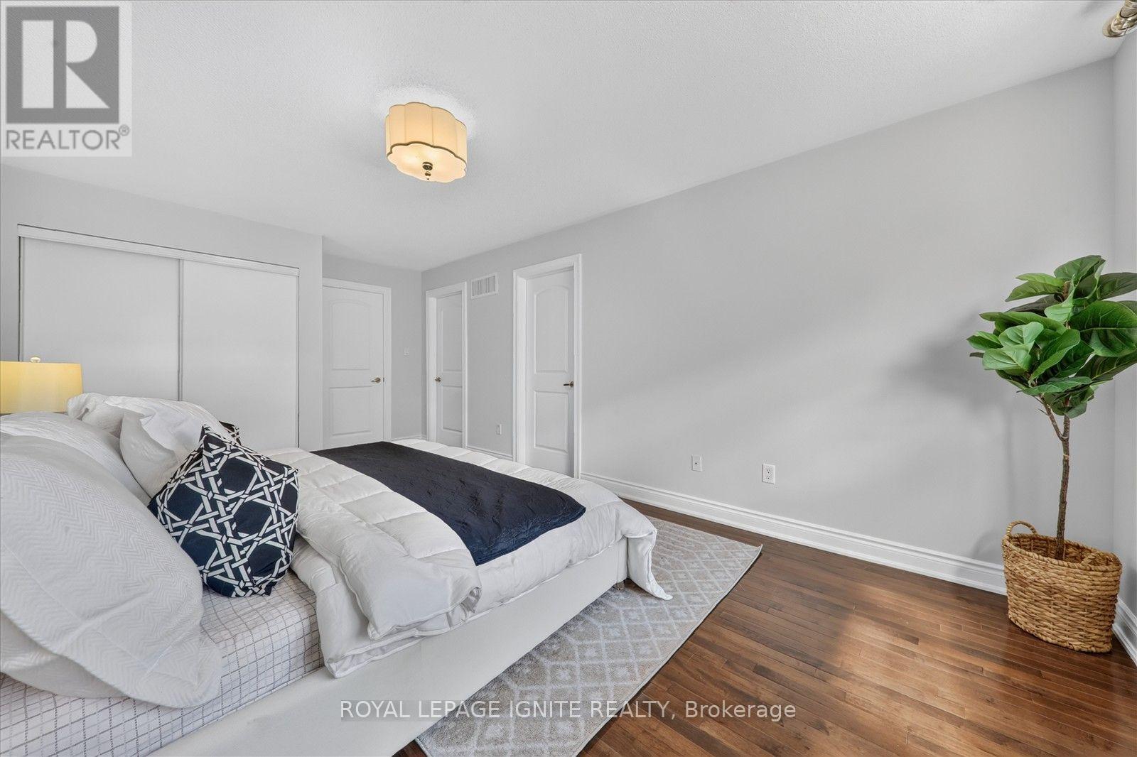 #9 8032 KIPLING AVENUE - 25