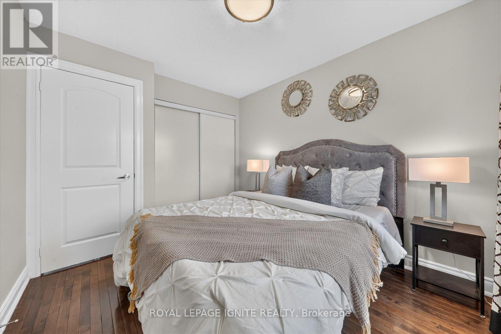 #9 8032 KIPLING AVENUE - 33