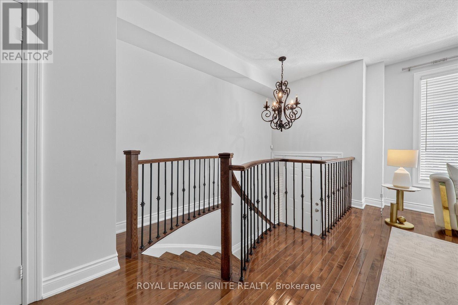 #9 8032 KIPLING AVENUE - 7