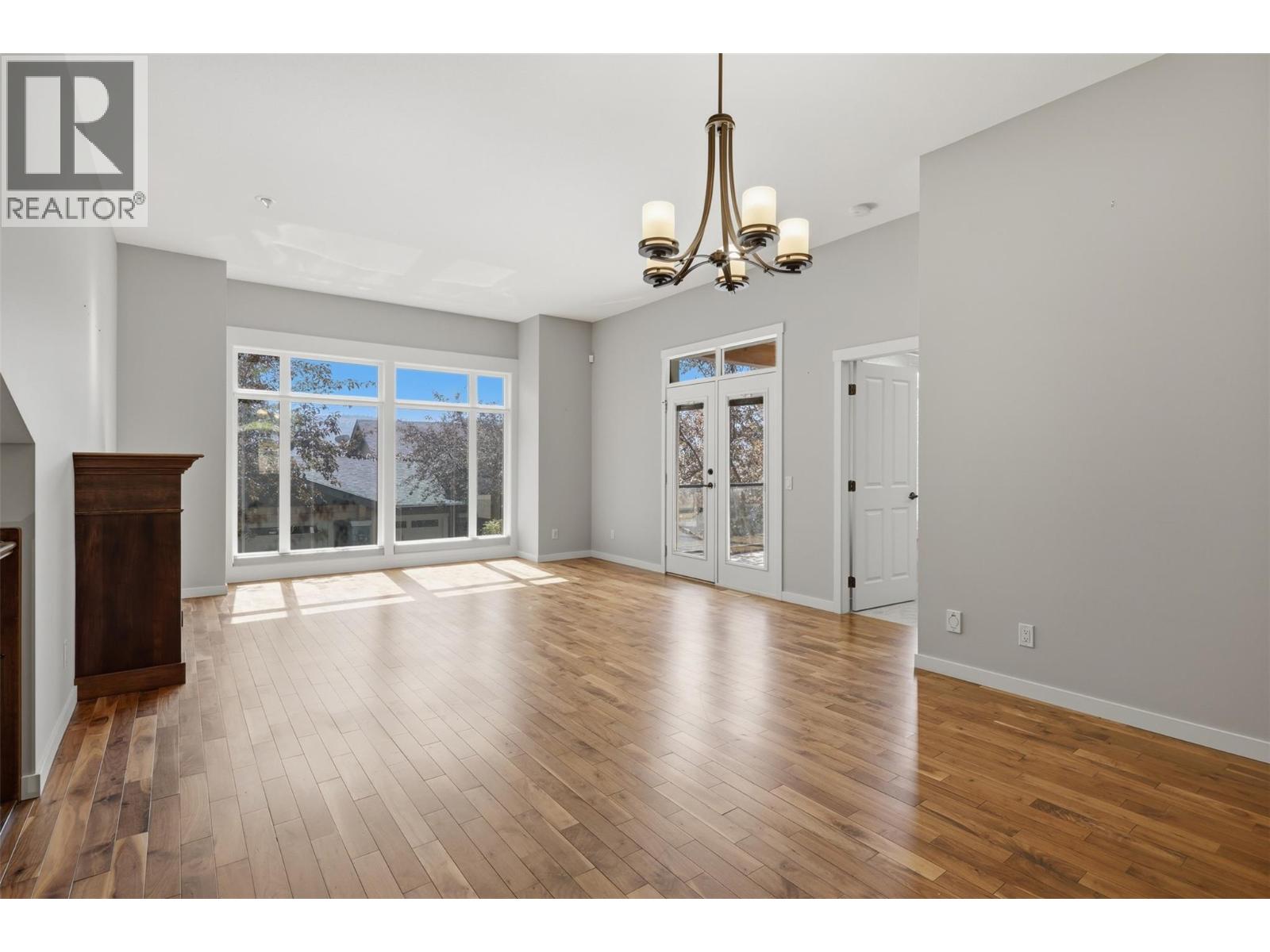 1637 GOLF RIDGE Way - Image 13