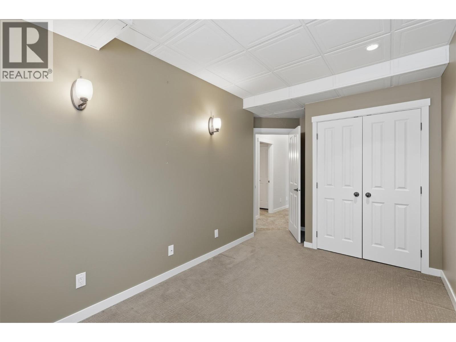 1637 GOLF RIDGE Way - 45