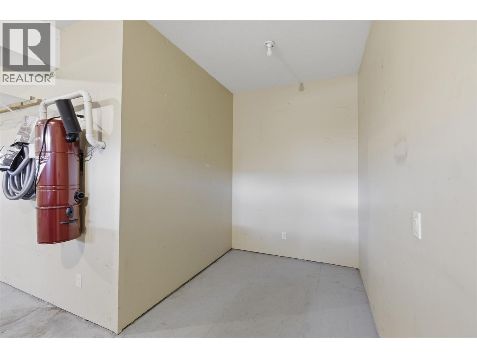1637 GOLF RIDGE Way - 48