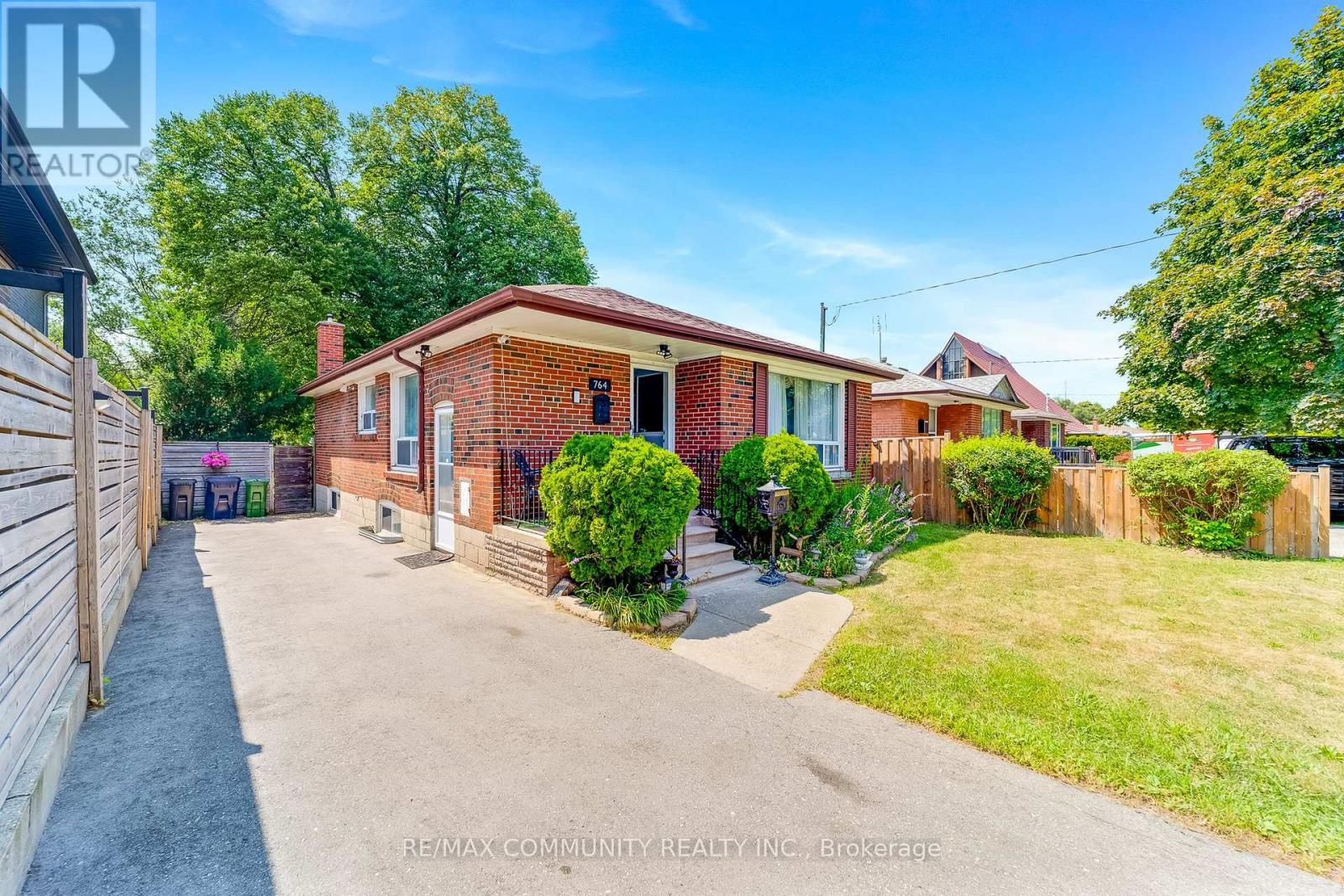 764 BRIMLEY ROAD - 4
