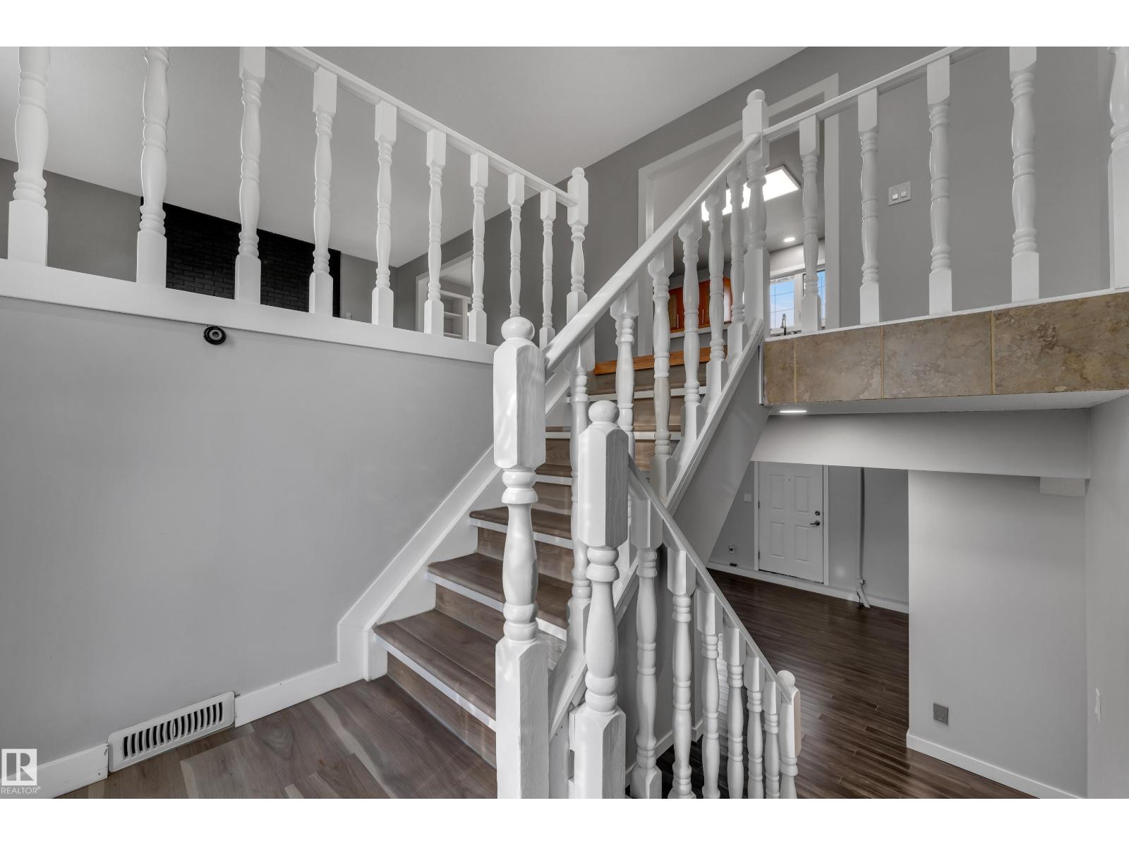 #217 51561 RGE ROAD 224 - Image 8