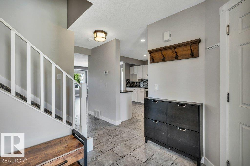 19 LEYLAND, Lakewood_SPGR, Spruce Grove photo 5