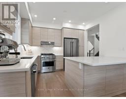 Eating area - 6 Byblos Court, East Gwillimbury, ON L9N0T3 Photo 11