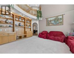 Bedroom - 359 Rocky Ridge Drive Nw, Calgary, AB T3G4X3 Photo 15