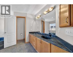 3pc Bathroom - 359 Rocky Ridge Drive Nw, Calgary, AB T3G4X3 Photo 27