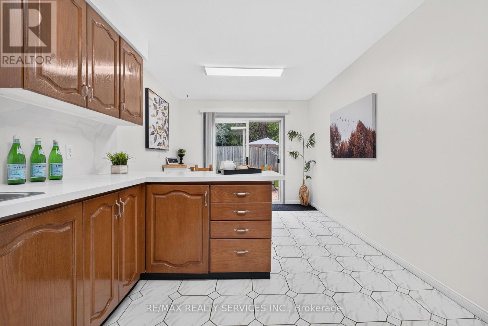 30 NASMITH STREET - 10