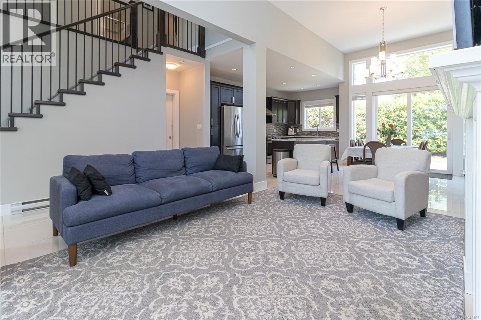 920 Snowdrop Ave, Saanich - Image 1