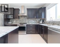 Bathroom - 920 Snowdrop Ave, Saanich, BC V8Z2N4 Photo 12