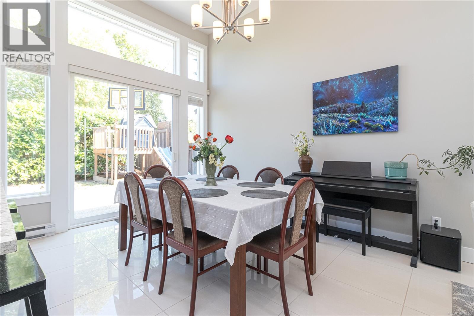 920 Snowdrop Ave, Saanich - Image 1