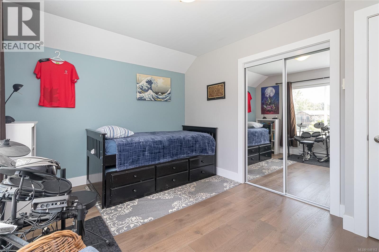 920 Snowdrop Ave, Saanich - Image 1