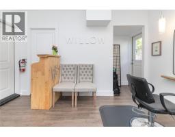 920 Snowdrop Ave, Saanich, BC V8Z2N4 Photo 34
