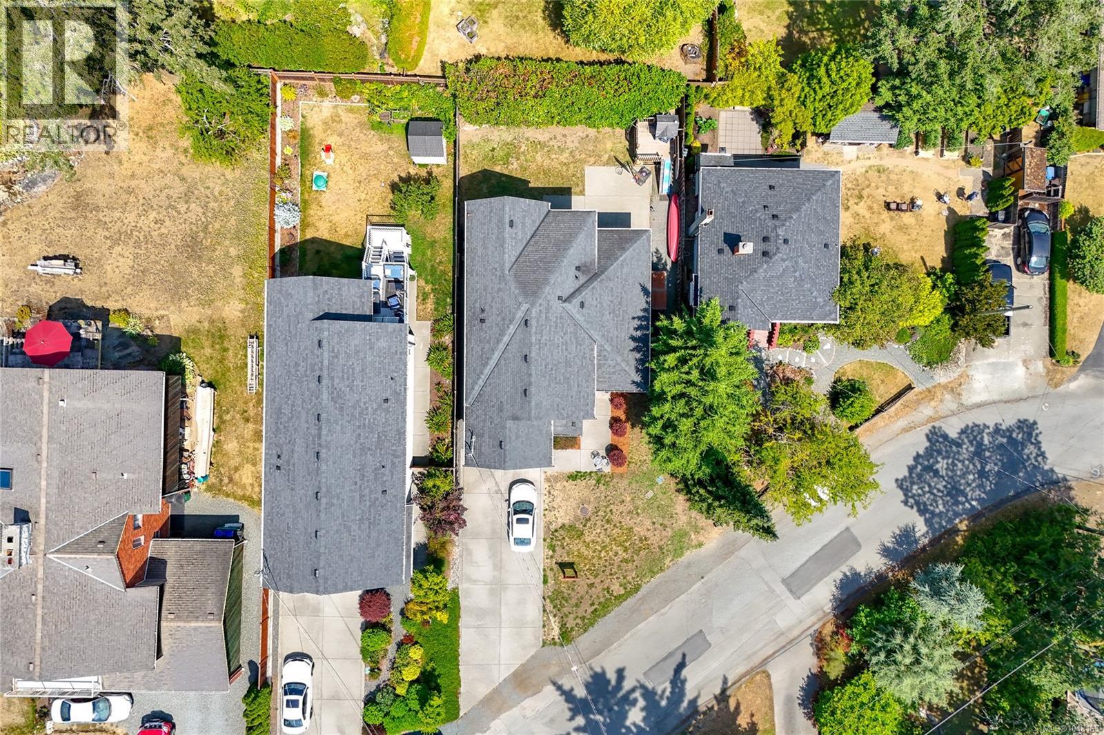 920 Snowdrop Ave, Saanich - Image 1