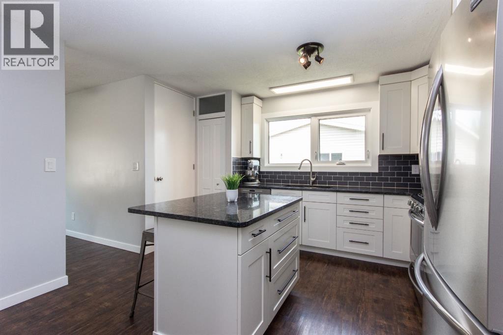 Listing photo – 98 Baird Street, Red Deer