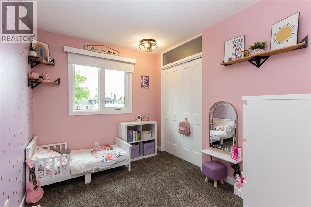 Listing photo – 98 Baird Street, Red Deer