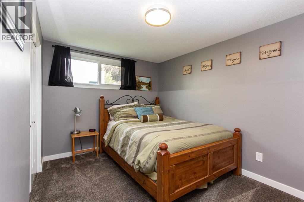 Listing photo – 98 Baird Street, Red Deer