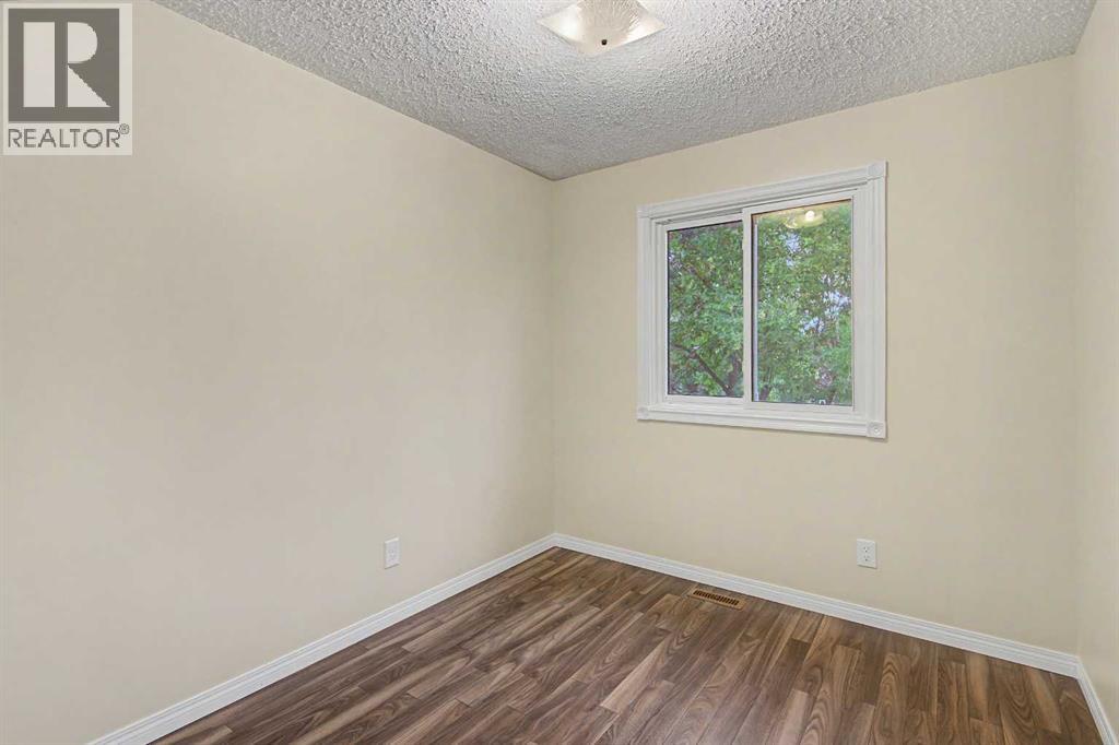232 Sandstone Place NW - 19