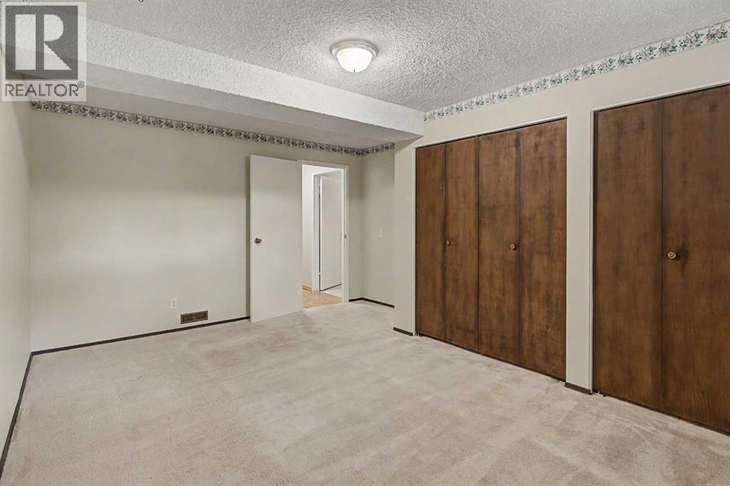 232 Sandstone Place NW - 21