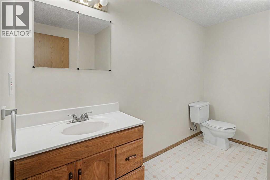 232 Sandstone Place NW - 24