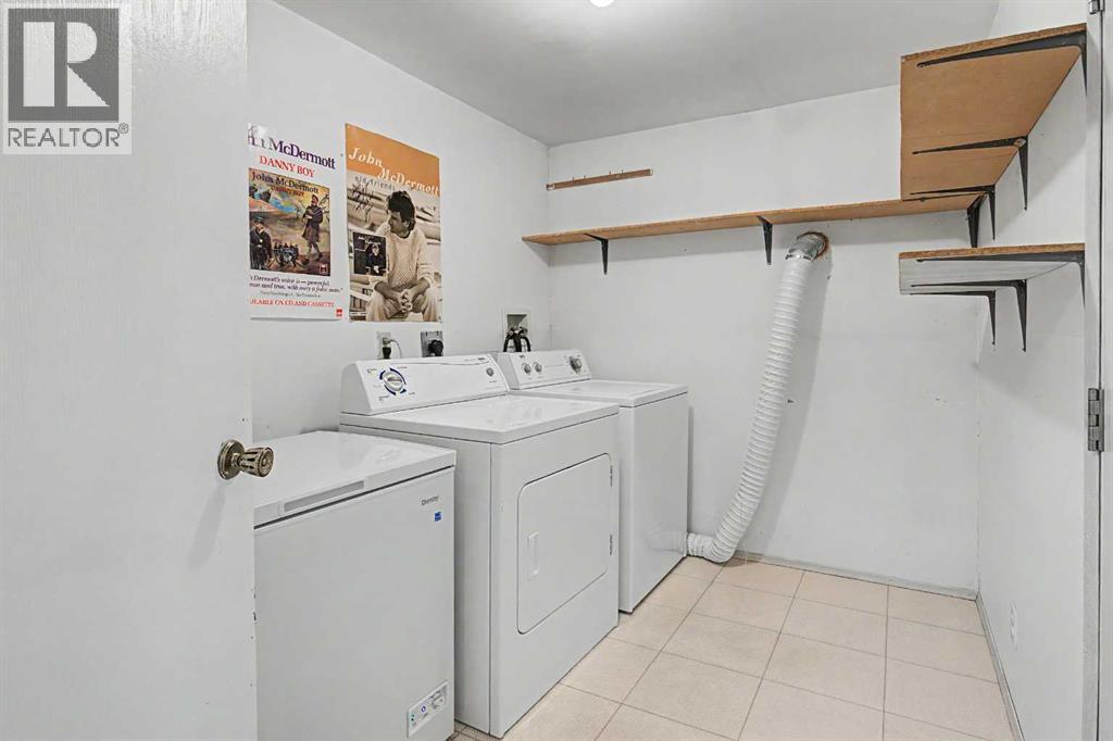 232 Sandstone Place NW - 26