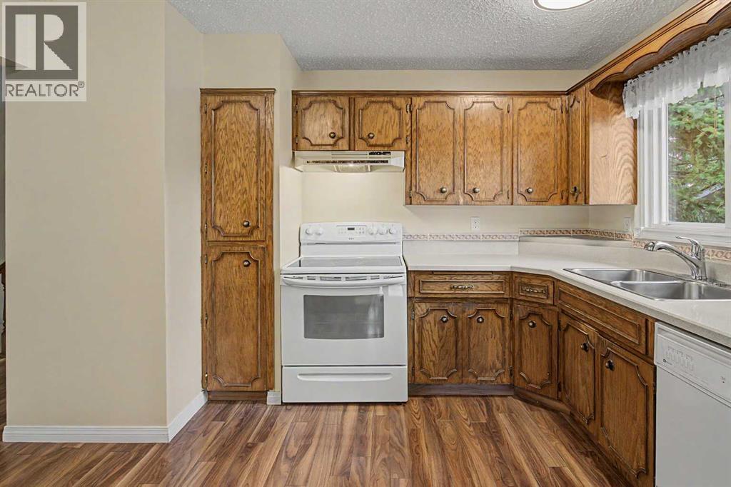 232 Sandstone Place NW - 8