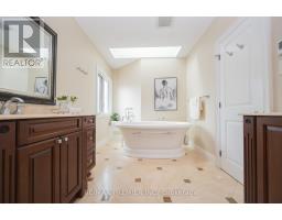 2064 Dickson Road, Mississauga, ON L5B1Y6 Photo 36