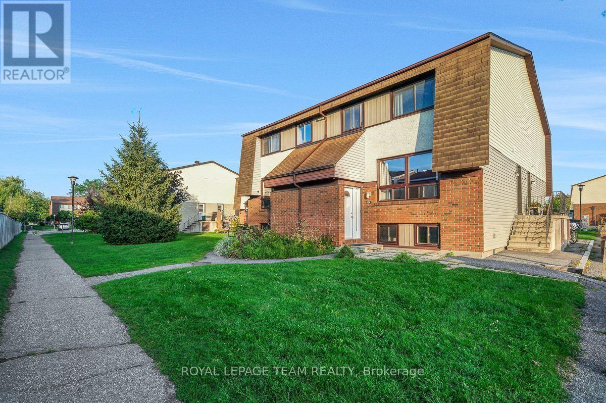 13 Woodvale Drive Unit#A