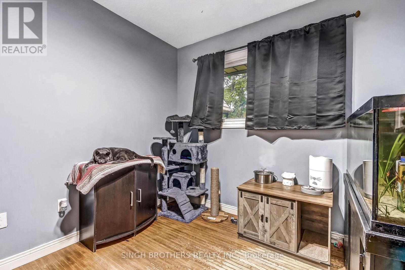 344 SPRINGBANK AVENUE N - 13