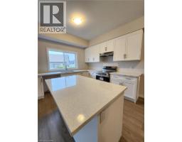 5pc Bathroom - 131 Hillcrest Road, Port Colborne, ON L3K6E4 Photo 7