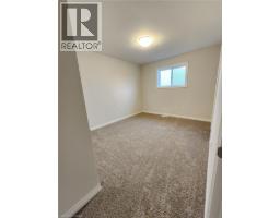 131 Hillcrest Road, Port Colborne, ON L3K6E4 Photo 13