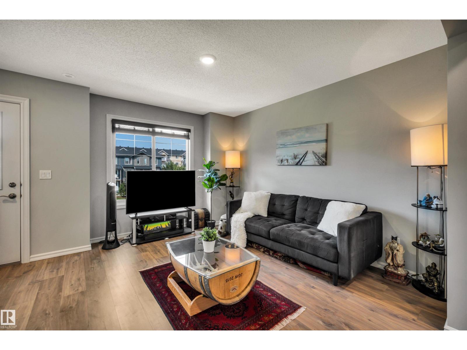 #33 3025 151 AV NW, Kirkness, Edmonton photo 3