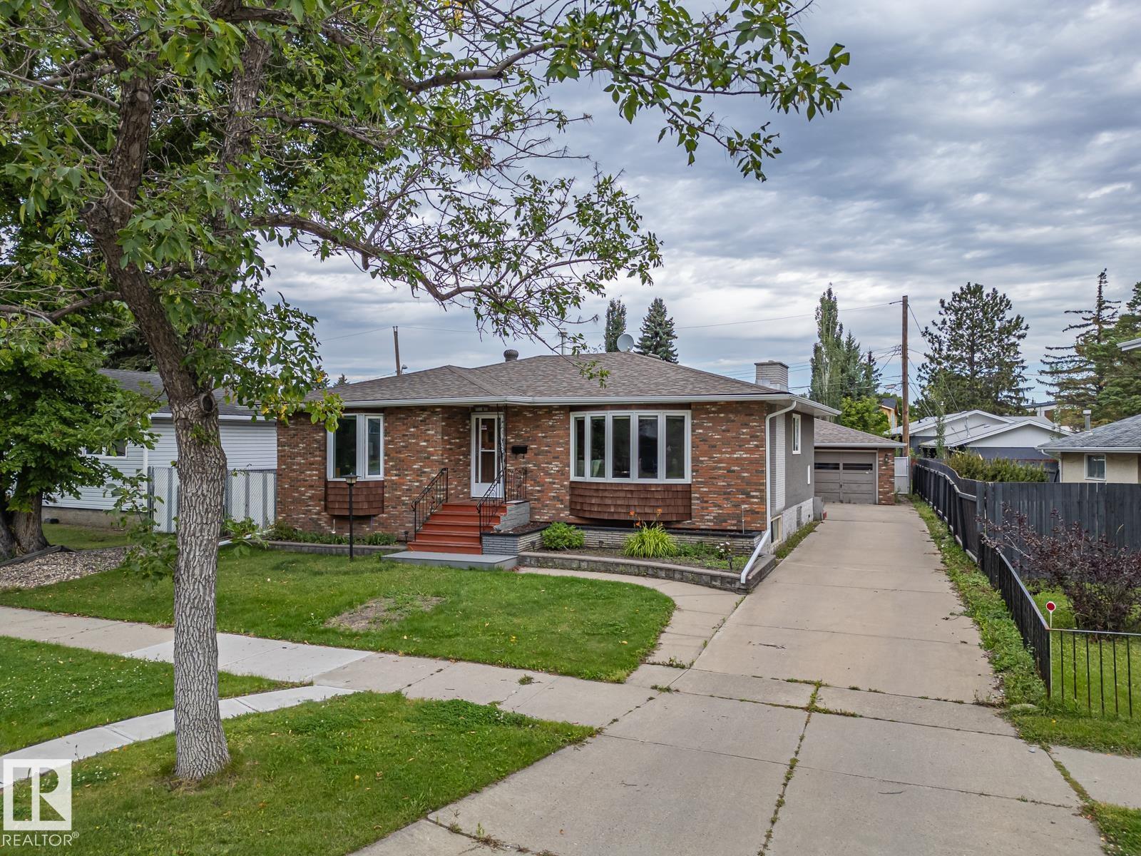 16706 80 AV NW, Elmwood, Edmonton photo 1