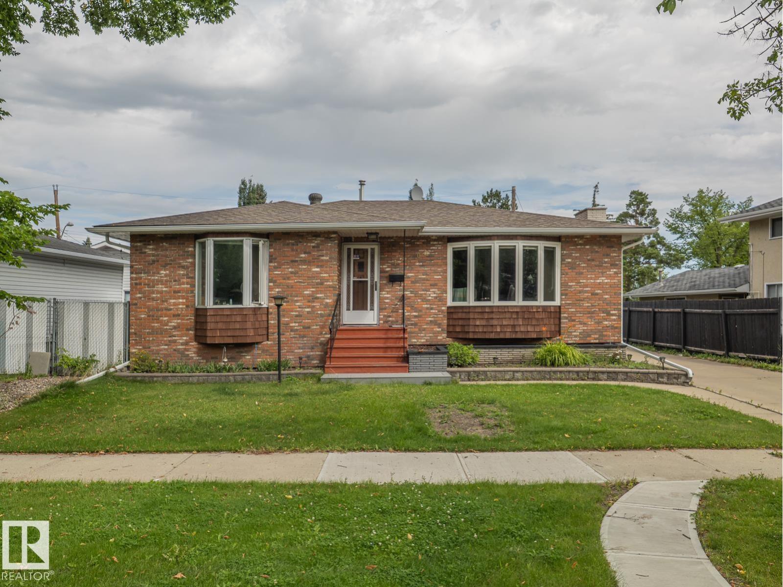 16706 80 AV NW, Elmwood, Edmonton photo 2