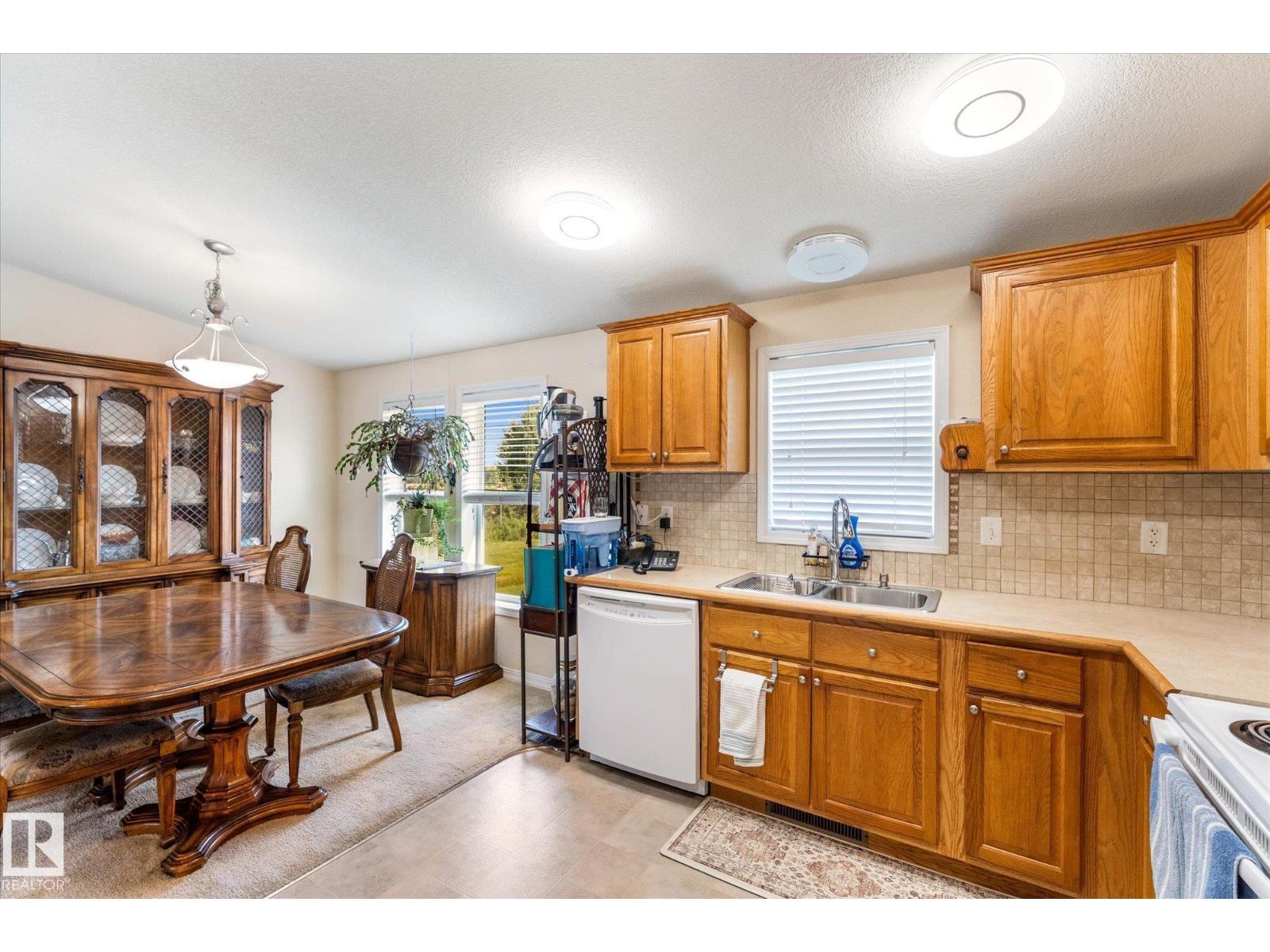 1242 53222 Range Road 272 - 16