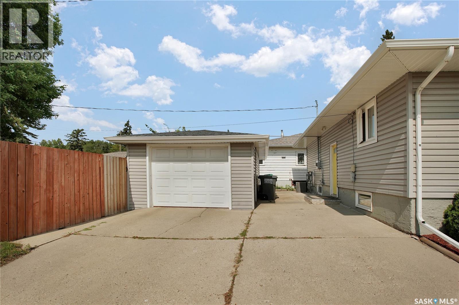 401 R AVENUE N - Image 26