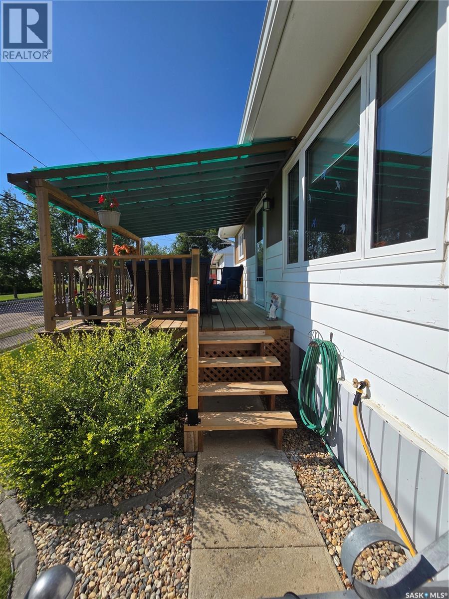 16 Railway AVENUE - Image 3