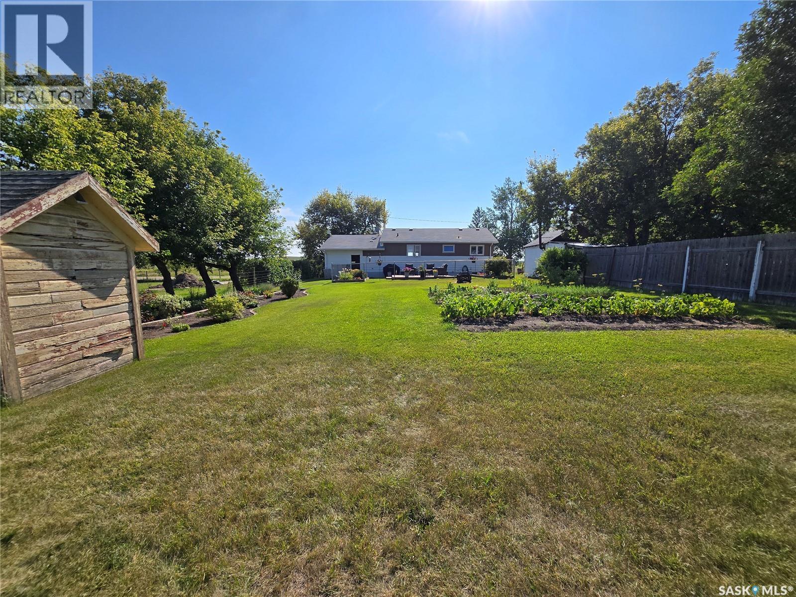 16 Railway AVENUE - 39