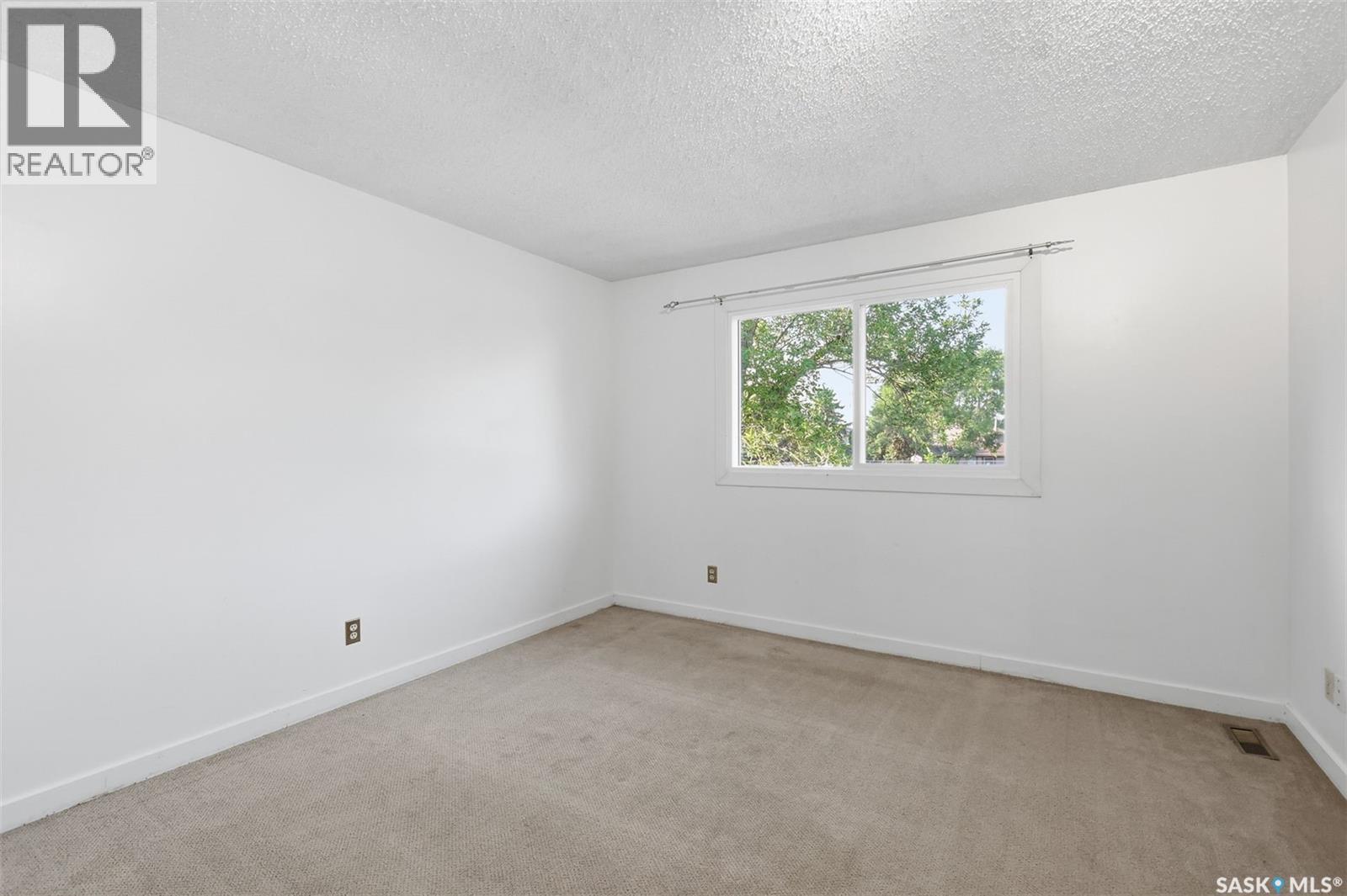 #156 1128 McKercher DRIVE - Image 14