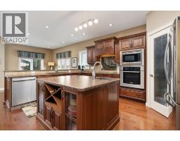 4pc Bathroom - 3804 69a Street Close, Camrose, AB T4V5A8 Photo 8