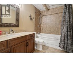 3804 69a Street Close, Camrose, AB T4V5A8 Photo 40